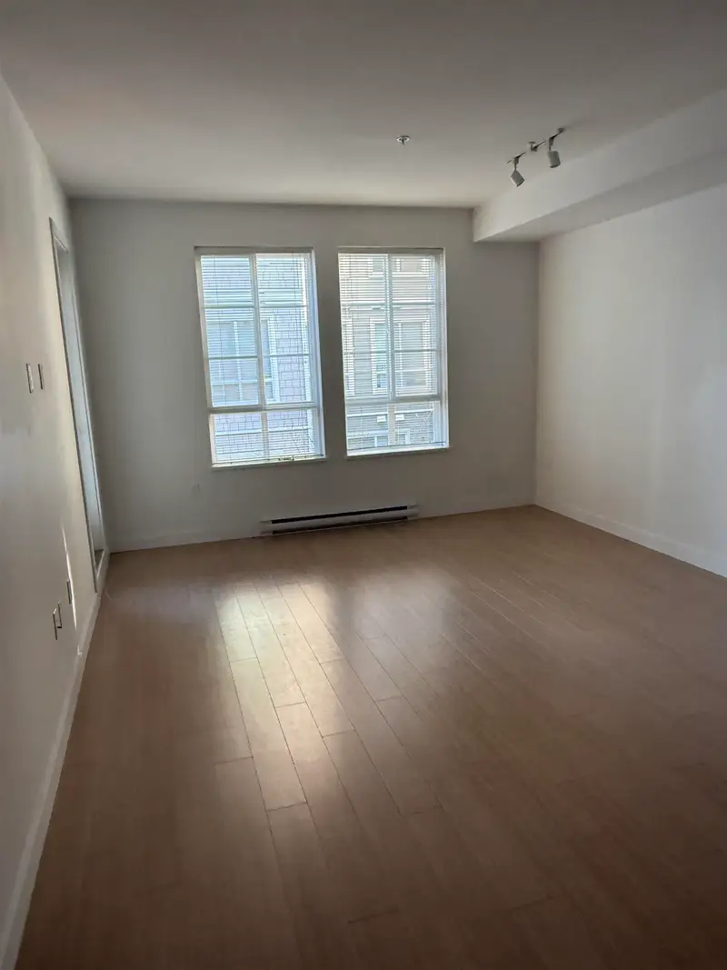 308 618 COMO LAKE AVENUE - photo 3 of 6