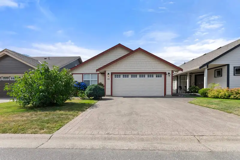 10 7291 MORROW ROAD - photo 1 of 30