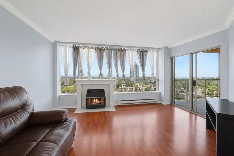 1701 14881 103A AVENUE - photo 3 of 27