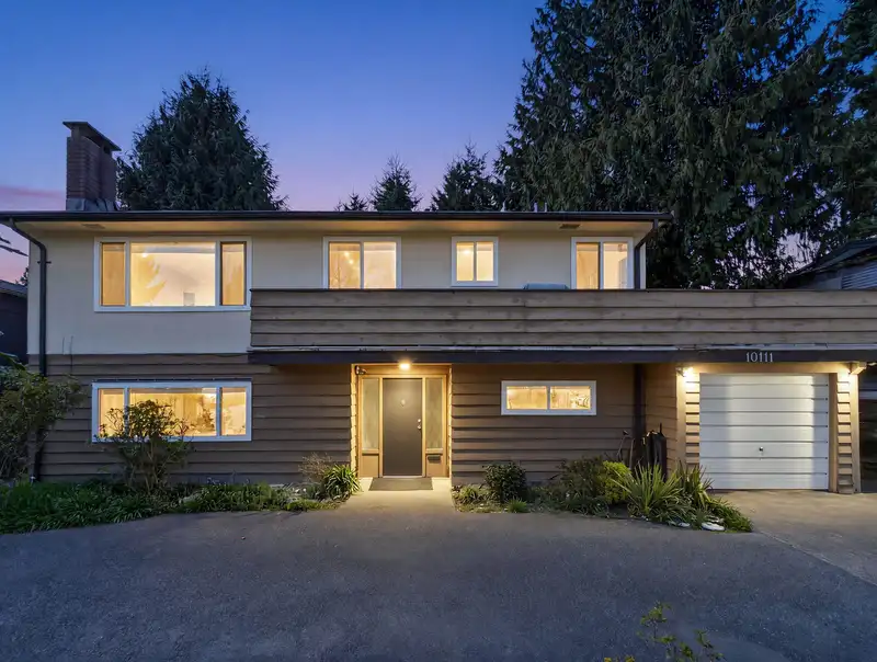 10111 AINSWORTH CRESCENT - photo 1 of 40