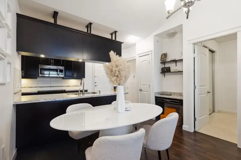412 12635 190A STREET - photo 1 of 20