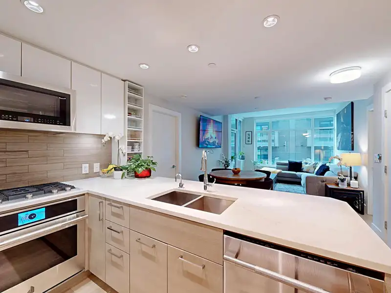 311 3451 SAWMILL CRESCENT - photo 1 of 31