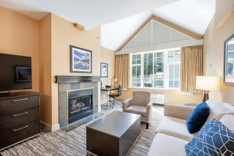 560 4050 WHISTLER WAY - photo 1 of 16