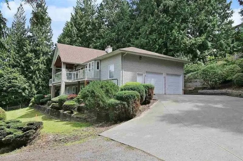 7341 MARBLE HILL ROAD - photo 2 of 17