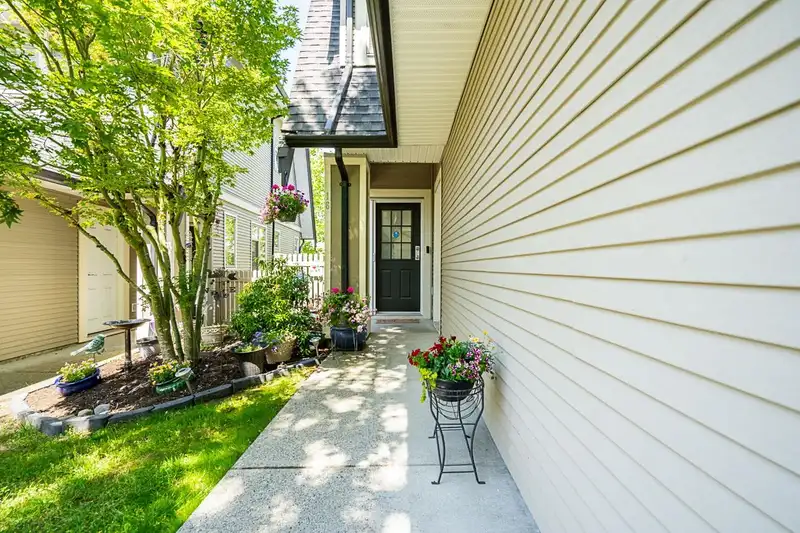 16 15152 62A AVENUE - photo 4 of 38