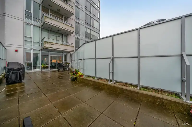 1618 QUEBEC STREET - photo 2 of 24