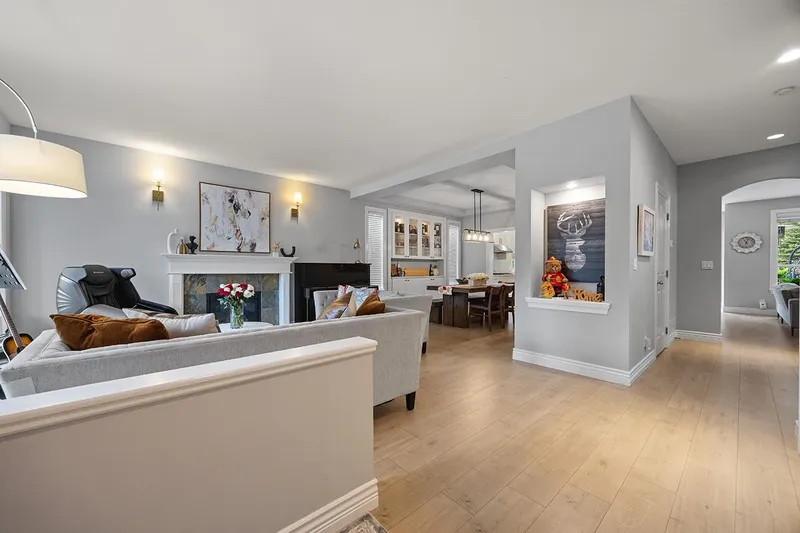 3376 PLATEAU BOULEVARD - photo 2 of 25