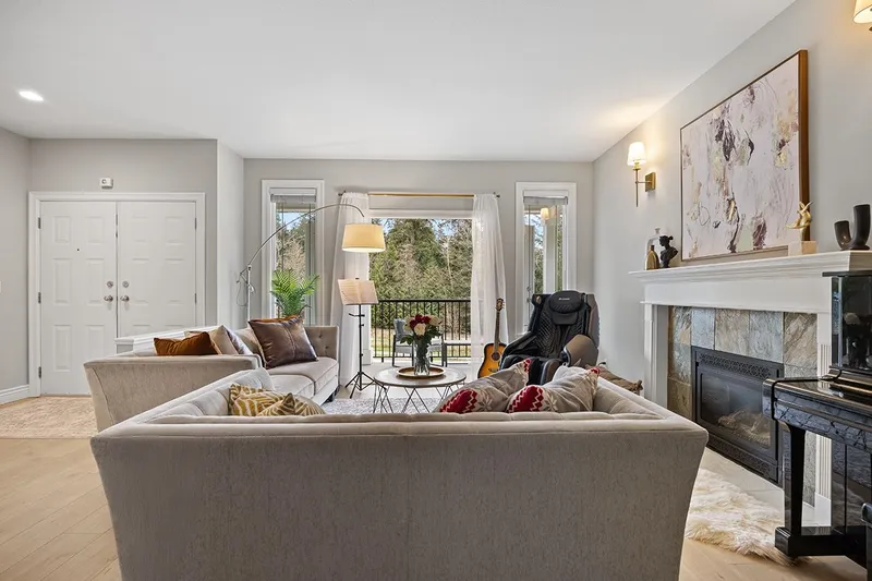 3376 PLATEAU BOULEVARD - photo 4 of 25