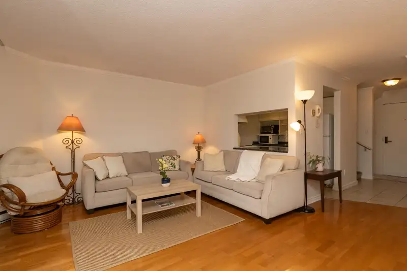314 4323 GALLANT AVENUE - photo 2 of 12