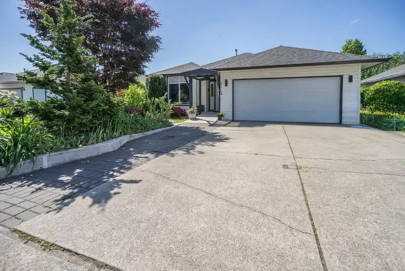 33764 BLUEBERRY DRIVE - photo 1 of 40