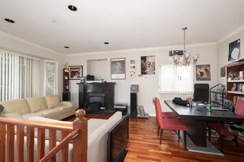 2870 MCGILL STREET - photo 2 of 31