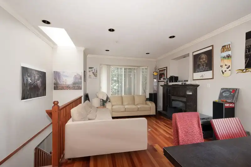 2870 MCGILL STREET - photo 3 of 31