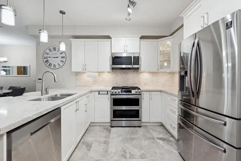 209 3535 146A STREET - photo 4 of 31