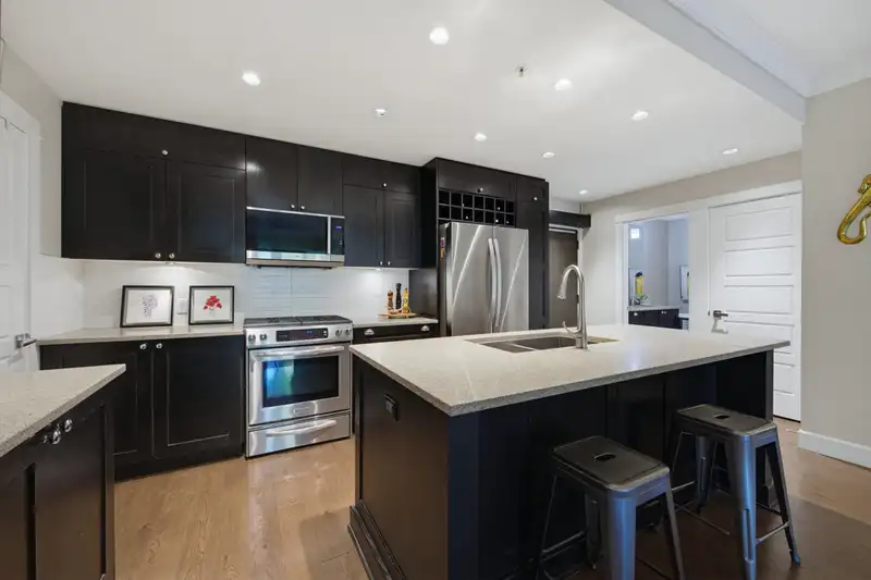 107 15155 36 AVENUE - photo 4 of 30