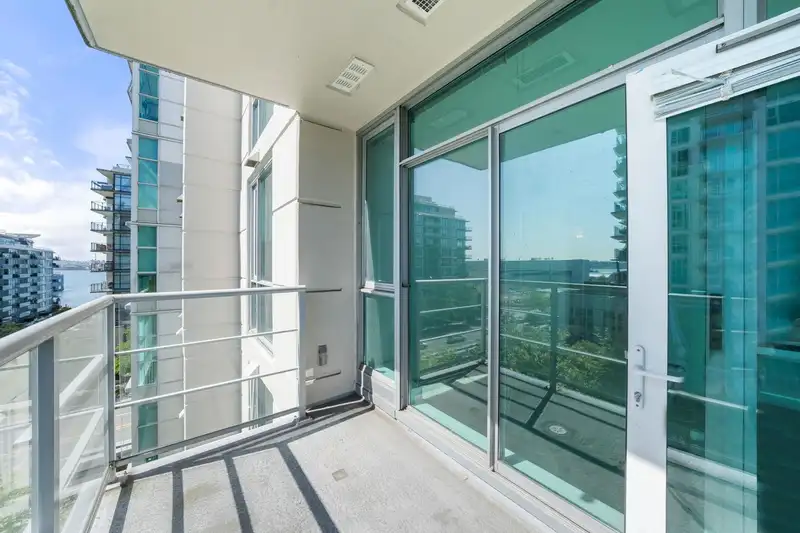 605 168 E ESPLANADE AVENUE - photo 3 of 35