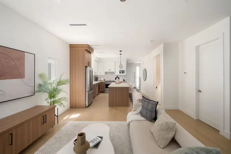 2 6176 ELGIN AVENUE - photo 2 of 29