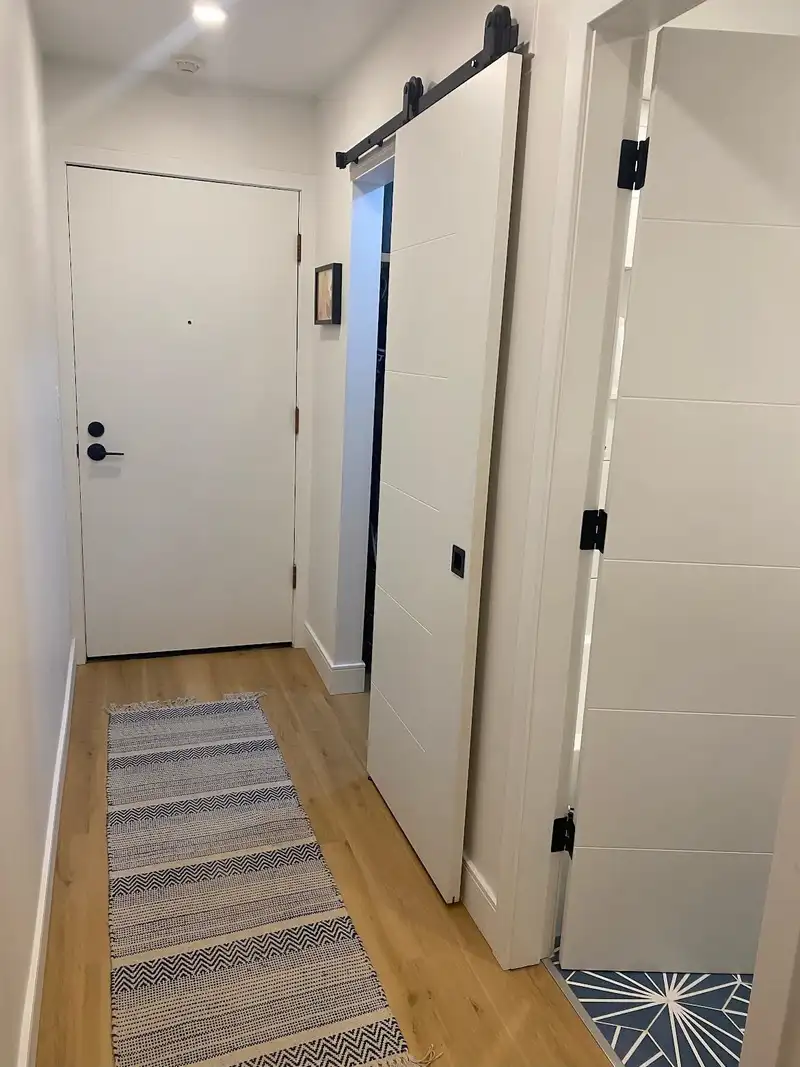 115 330 E 7TH AVENUE - photo 2 of 20