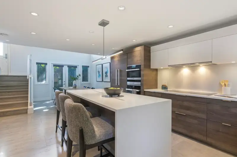 1557 LARCH STREET - photo 4 of 34