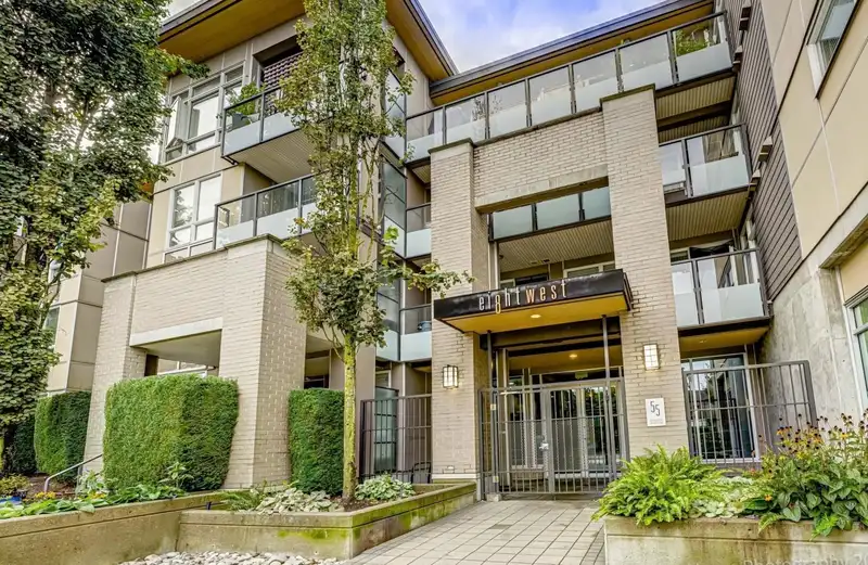 420 55 EIGHTH AVENUE - photo 1 of 12