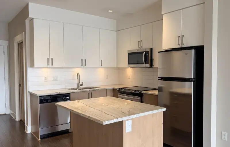 420 55 EIGHTH AVENUE - photo 3 of 12