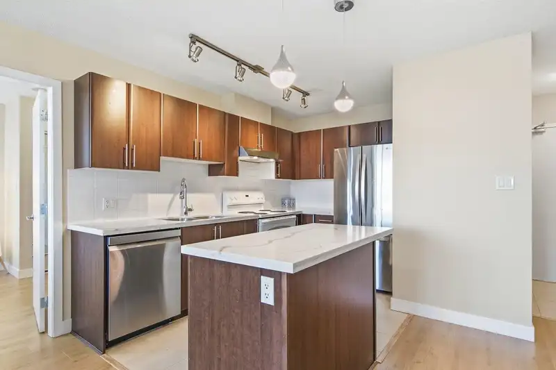 3203 1178 HEFFLEY CRESCENT - photo 3 of 21
