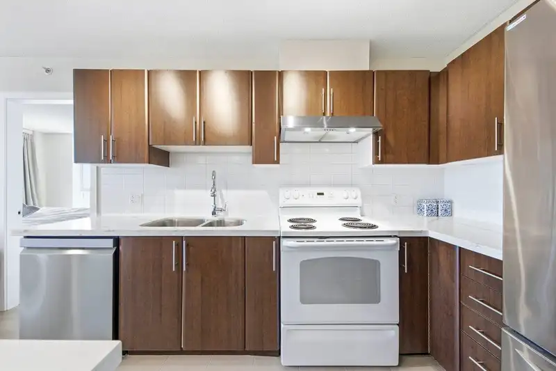 3203 1178 HEFFLEY CRESCENT - photo 4 of 21