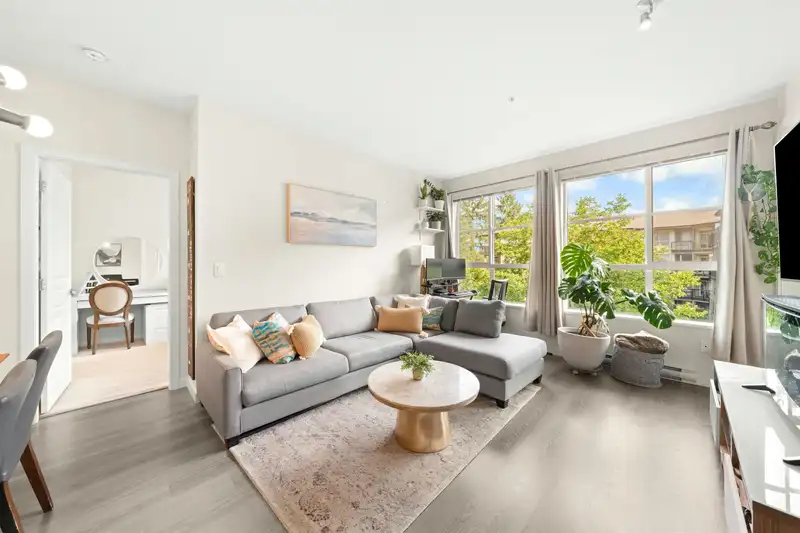 306 1152 WINDSOR MEWS - photo 3 of 37