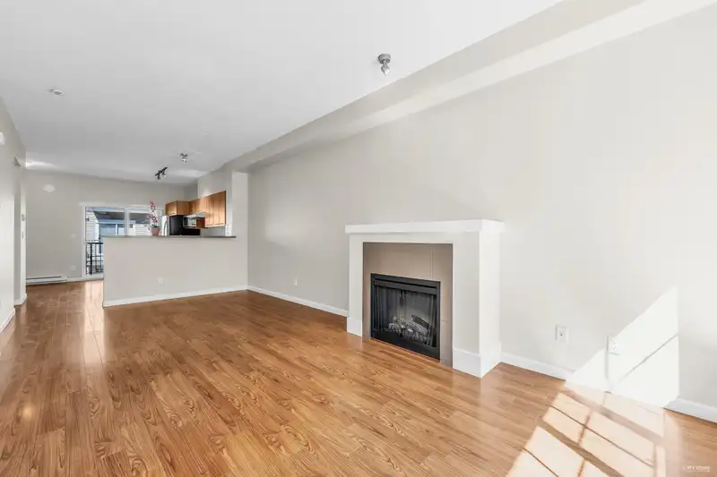 43 7331 HEATHER STREET - photo 4 of 20