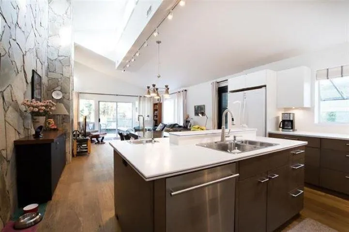 5745 FERGUSON COURT - photo 2 of 25