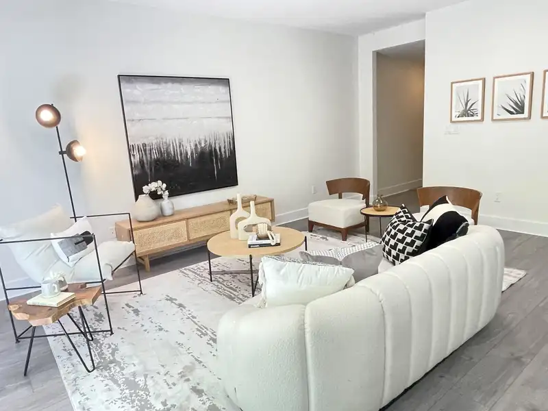 123 5777 BIRNEY AVENUE - photo 2 of 22