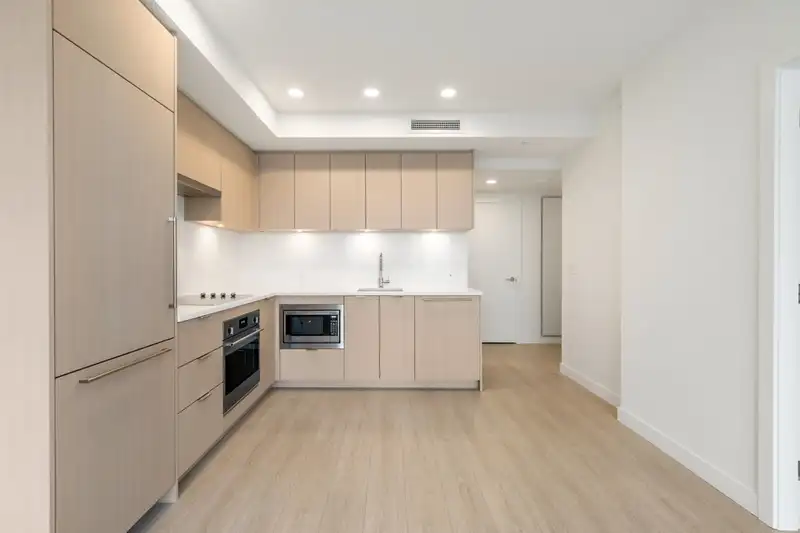 2606 13675 107A AVENUE - photo 2 of 28