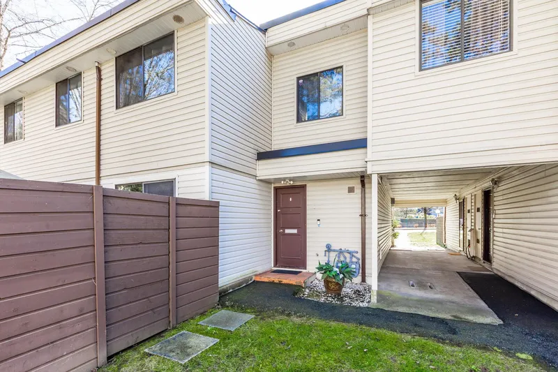 4 14171 104 AVENUE - photo 2 of 25