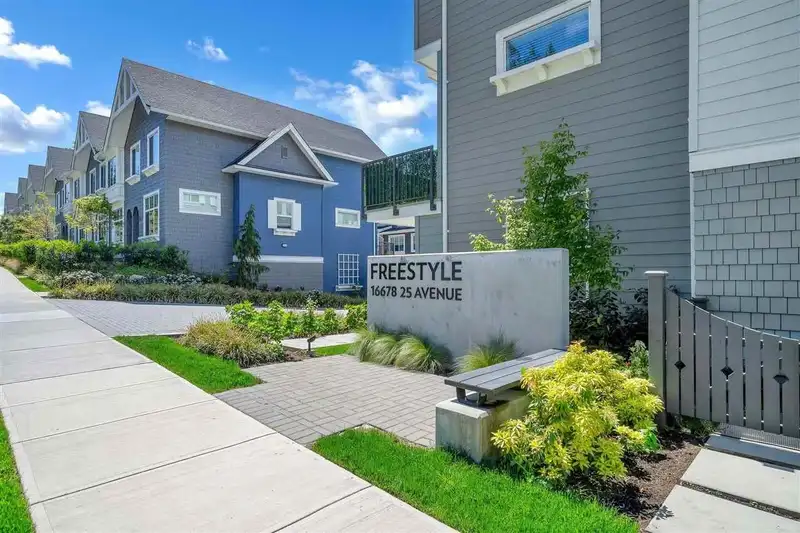 82 16678 25 AVENUE - photo 1 of 20