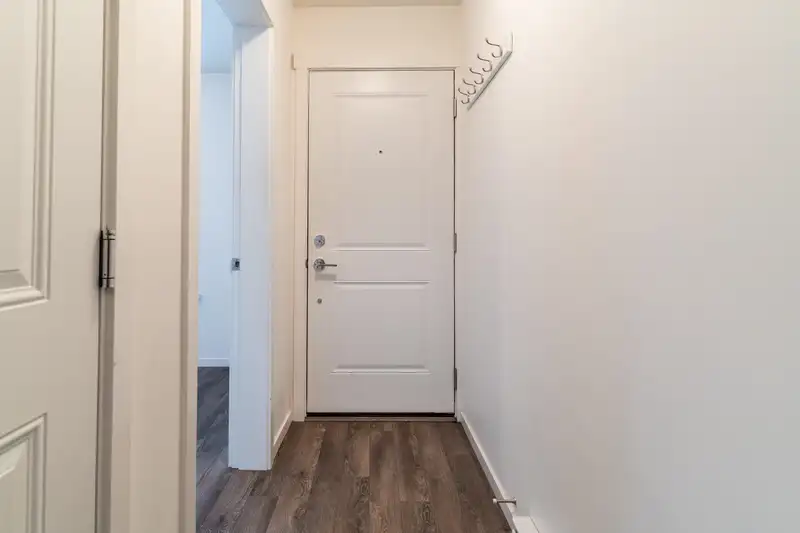 82 16678 25 AVENUE - photo 2 of 20