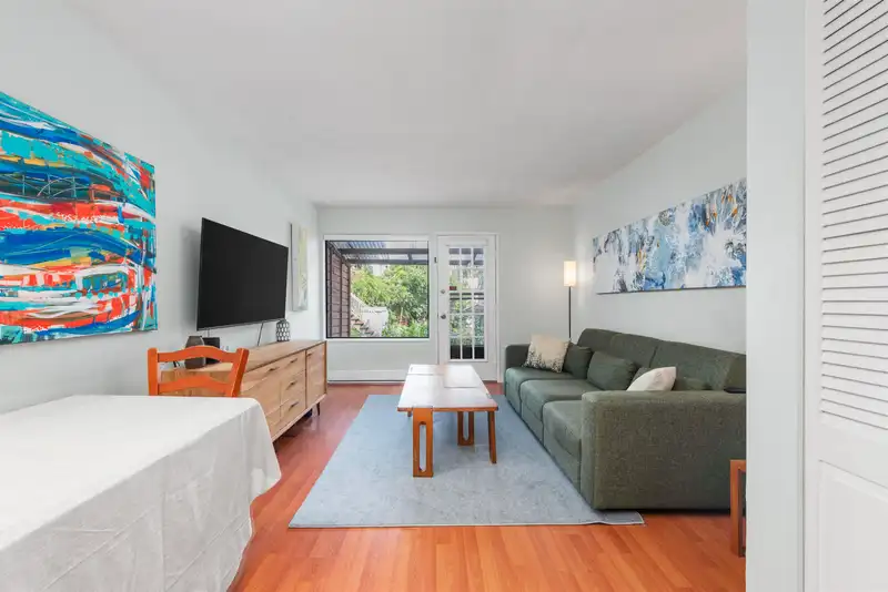 1 719 E 31ST AVENUE - photo 2 of 29