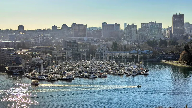 1705 1228 MARINASIDE CRESCENT - photo 1 of 25