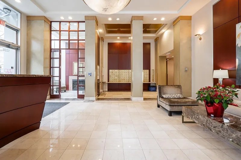 1705 1228 MARINASIDE CRESCENT - photo 4 of 25