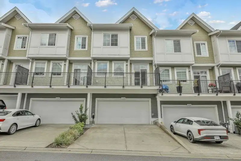 118 20180 84 AVENUE - photo 1 of 39