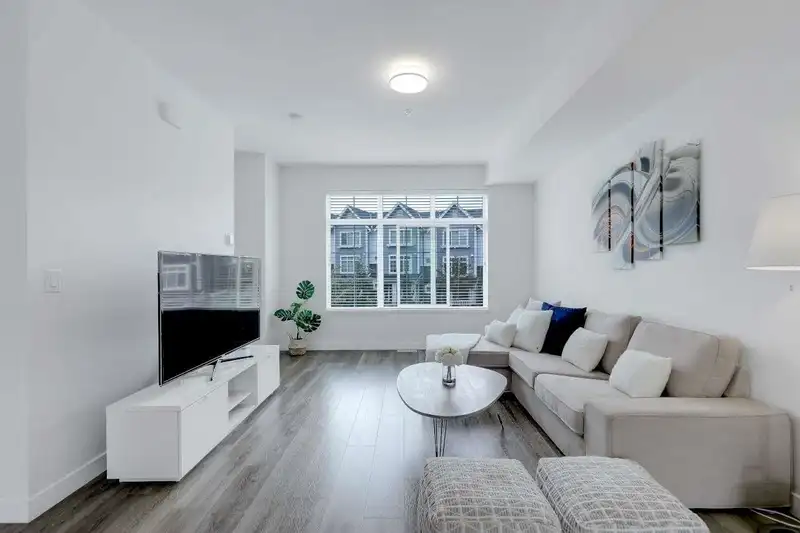 118 20180 84 AVENUE - photo 3 of 39