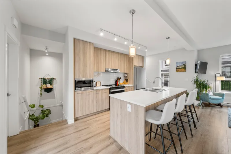 44 8335 NELSON STREET - photo 4 of 25