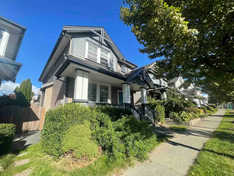 19049 69 AVENUE - photo 1 of 34