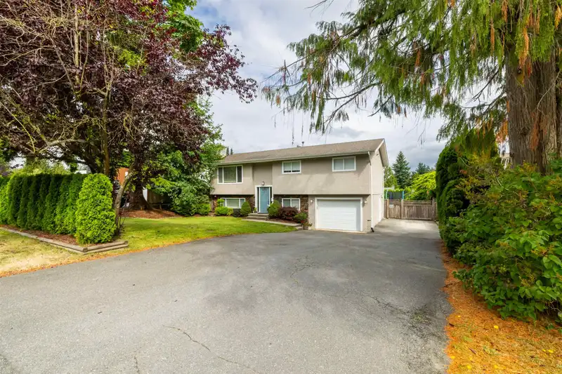20737 GRADE CRESCENT - photo 4 of 40