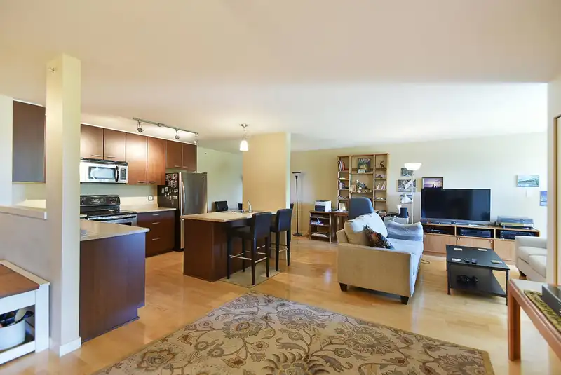 403 5631 INLET AVENUE - photo 1 of 24