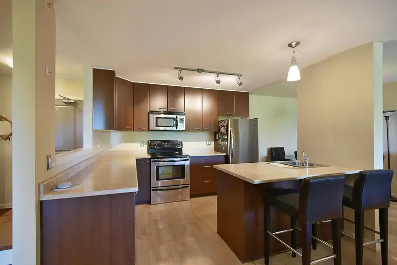 403 5631 INLET AVENUE - photo 2 of 24
