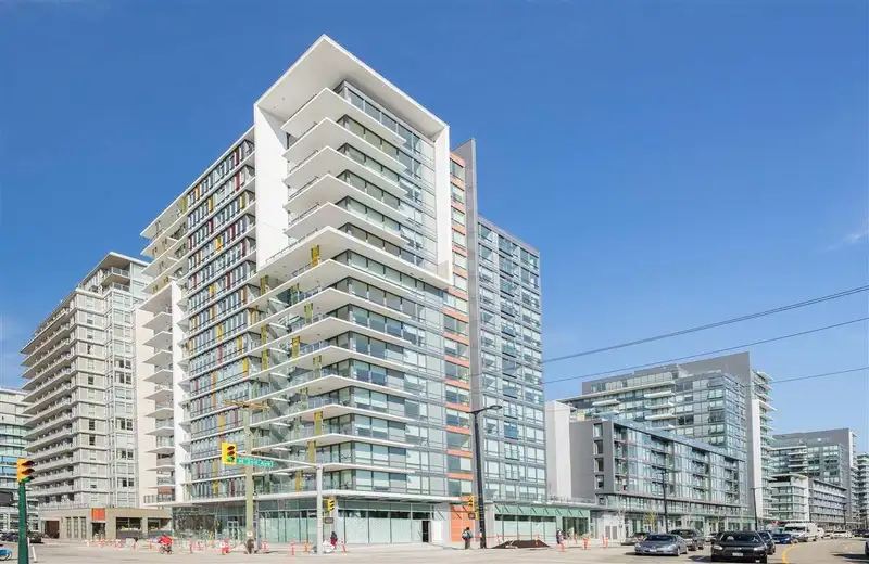 210 1788 COLUMBIA STREET - photo 1 of 1