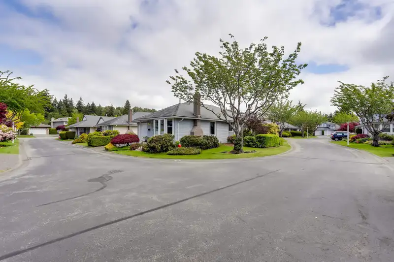 103 14280 19A AVENUE - photo 1 of 23