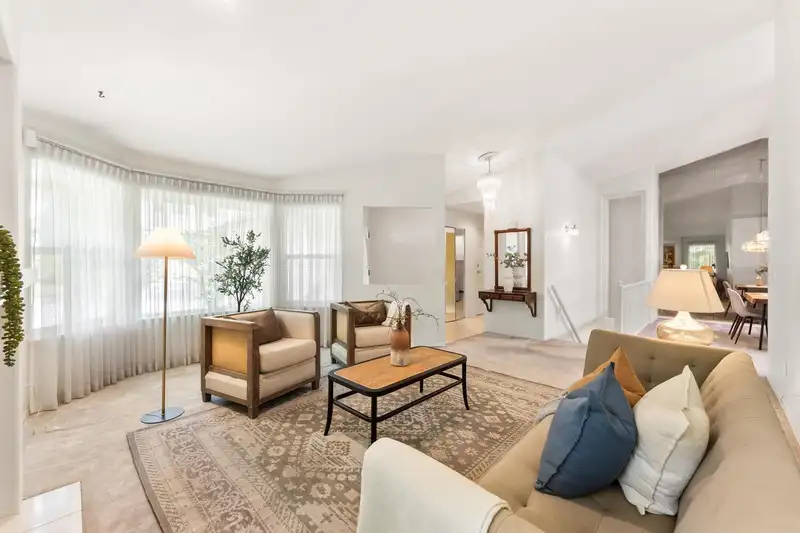 105 101 PARKSIDE DRIVE - photo 4 of 18