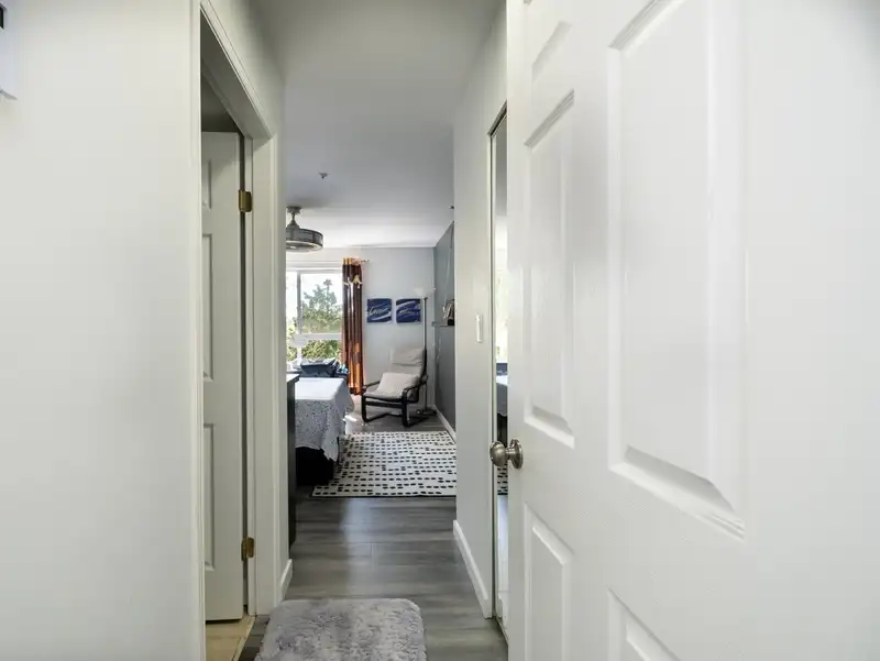 304 13733 74 AVENUE - photo 4 of 37