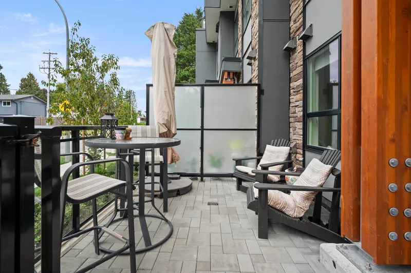 207 6950 NICHOLSON ROAD - photo 1 of 25