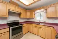 8 9102 HAZEL STREET - thumbnail 13
